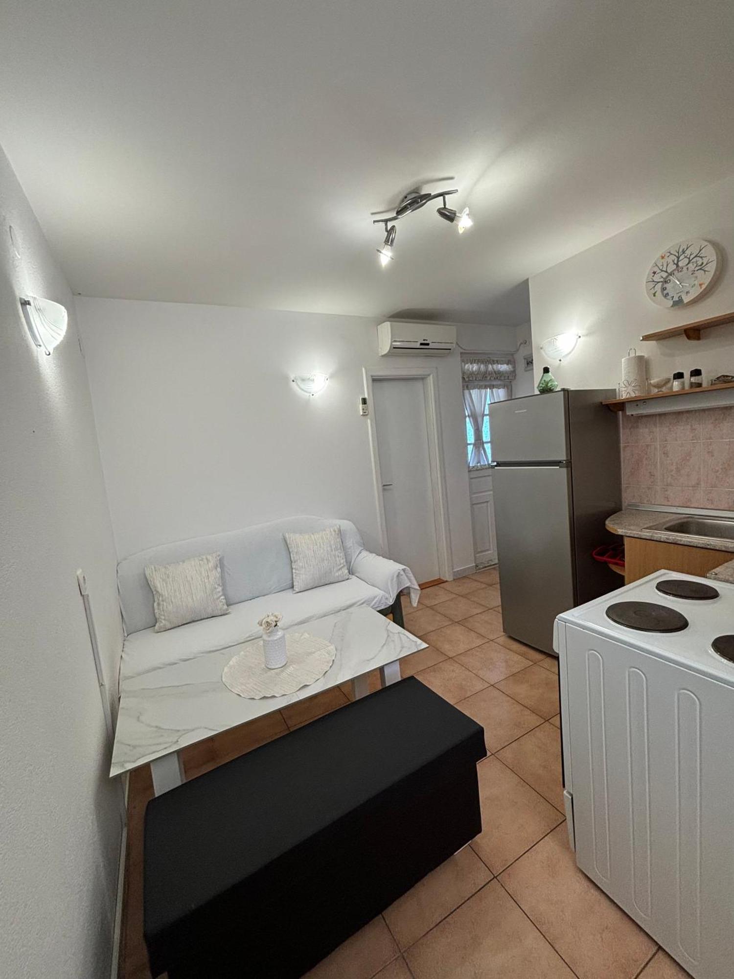 Drače Apartments Medic מראה חיצוני תמונה